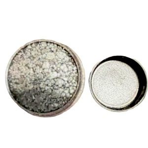 MAC Pigment Full Size (.26 Oz) *Silver*